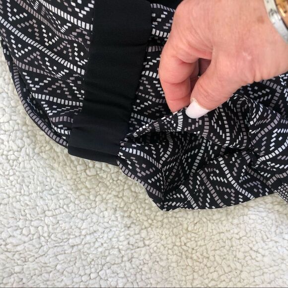 BCBGMAXAZARIA Y2K black print long sleeves romper XS - Picture 8 of 10